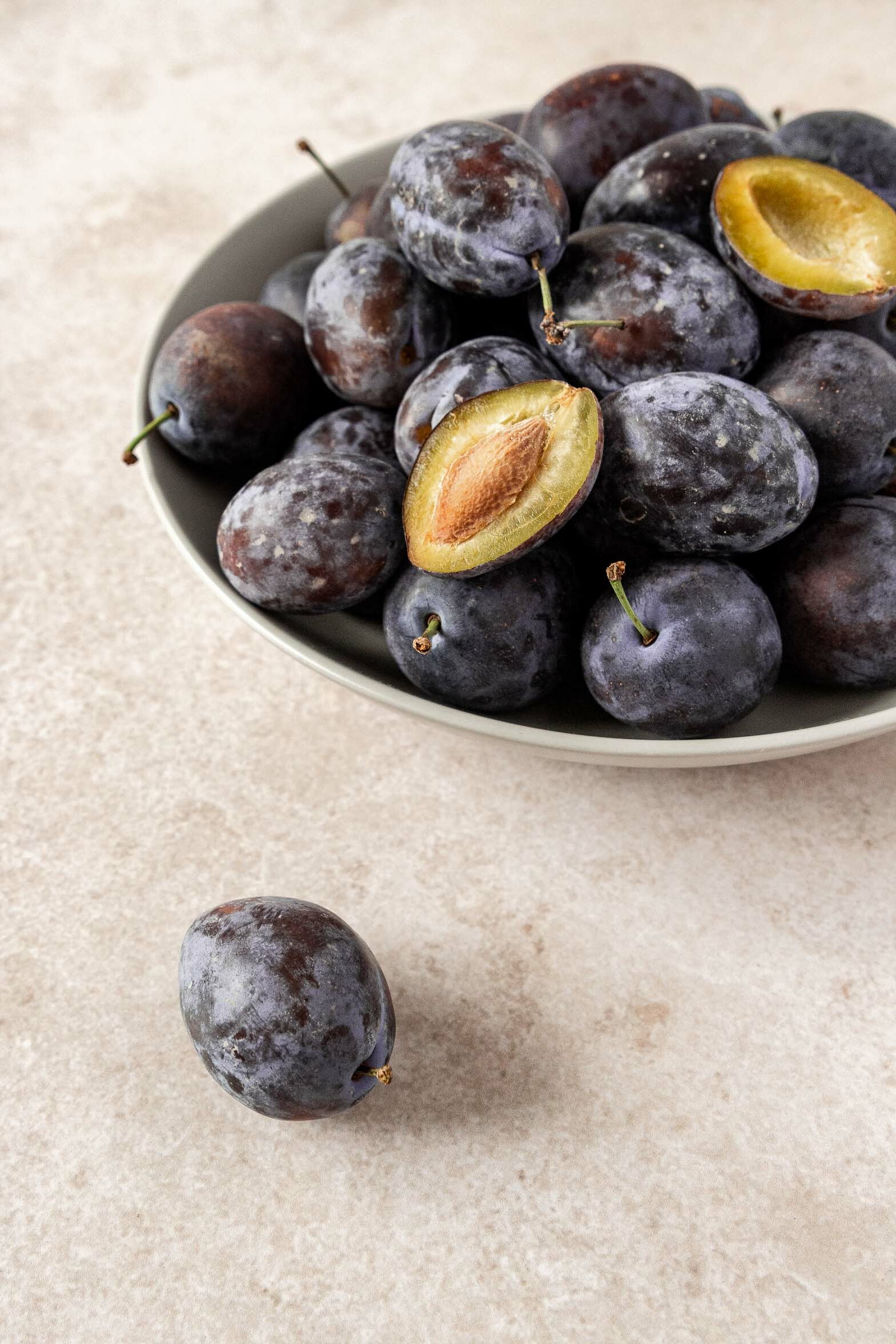 Seasonal Produce: Plums - Encore & More