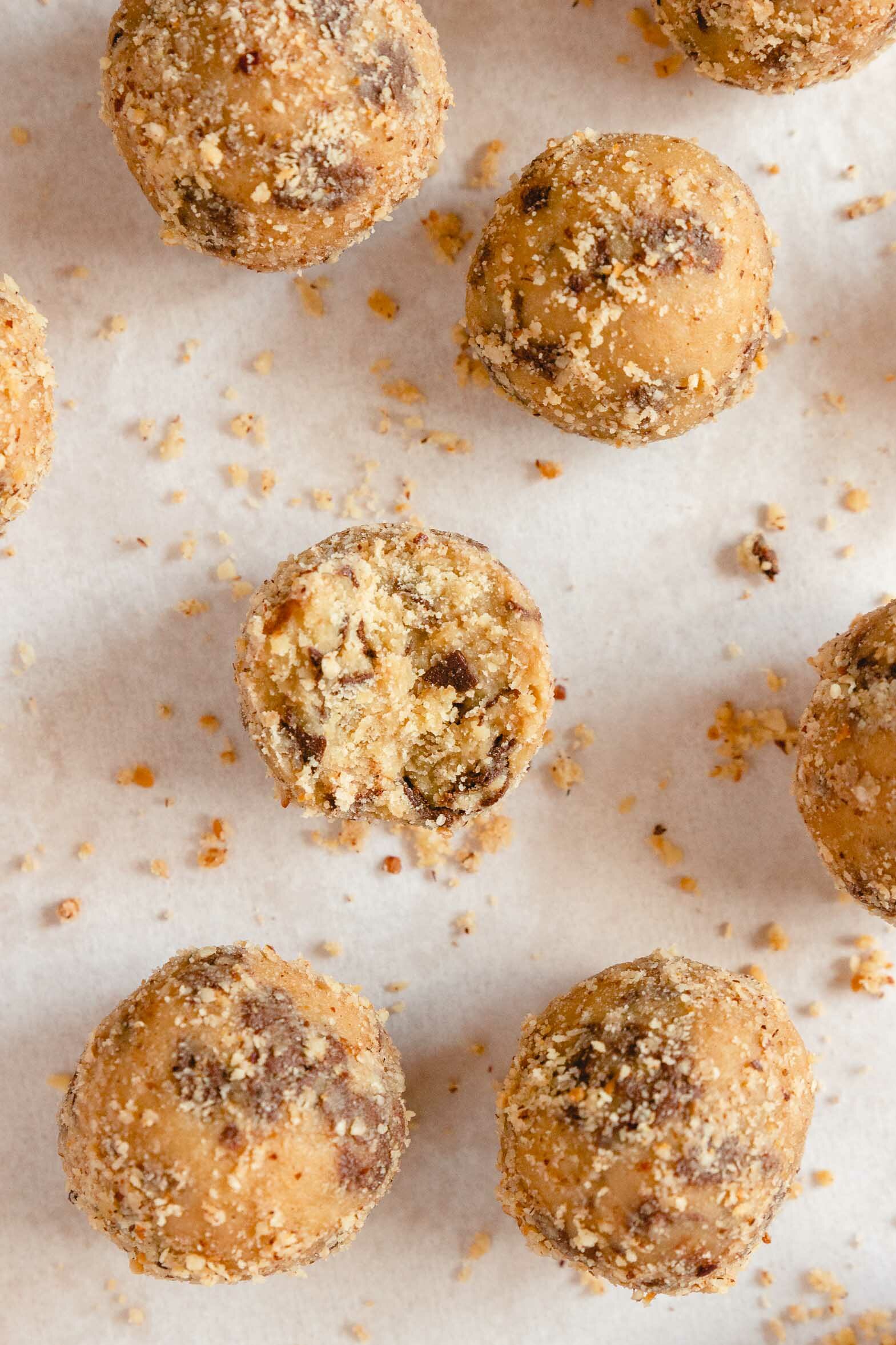 No-Bake Stracciatella Energy Bites