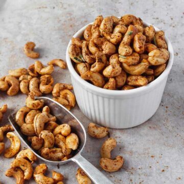 Smoky Chipotle Roasted Cashews