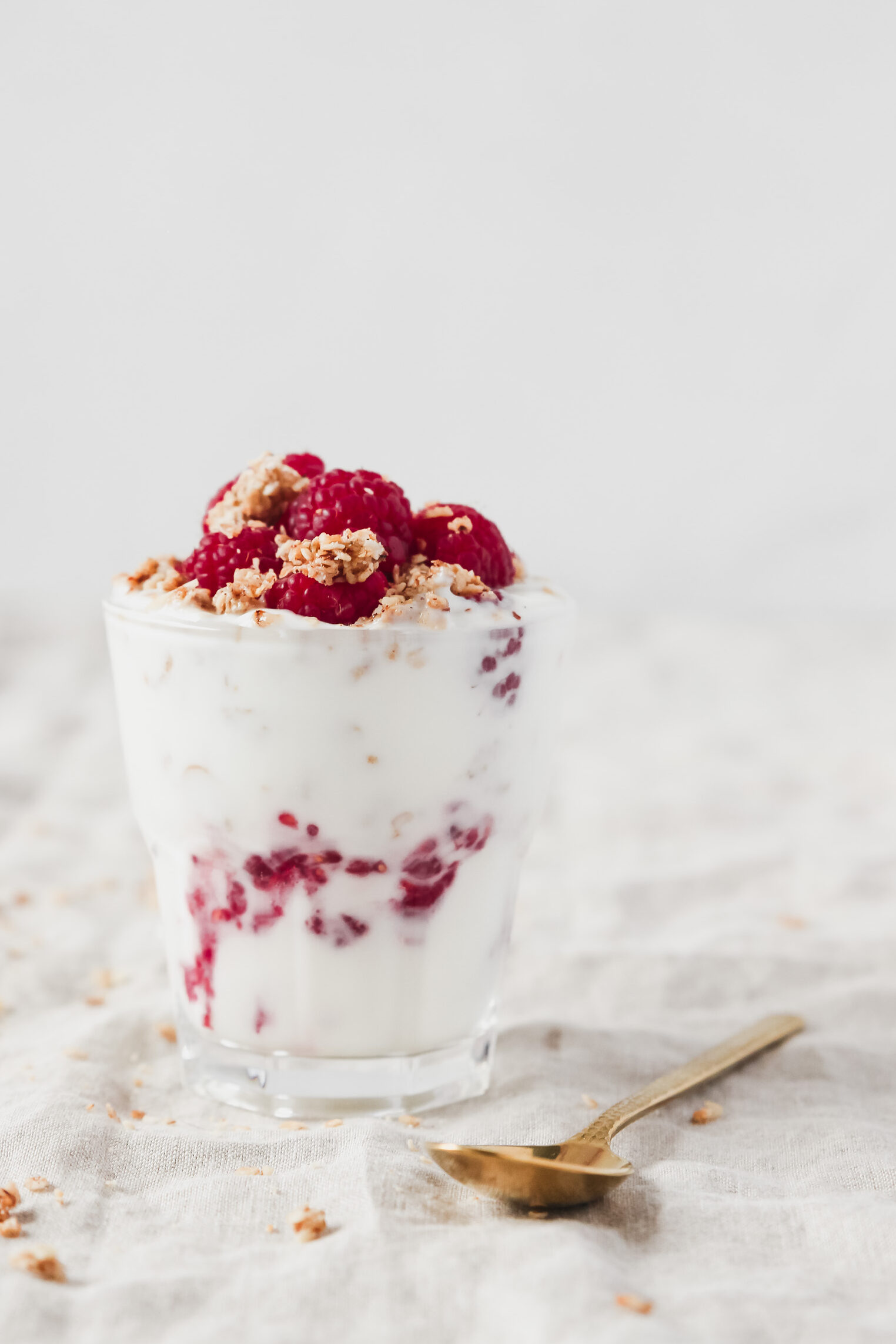 Crunchy Berry and Yoghurt Parfait