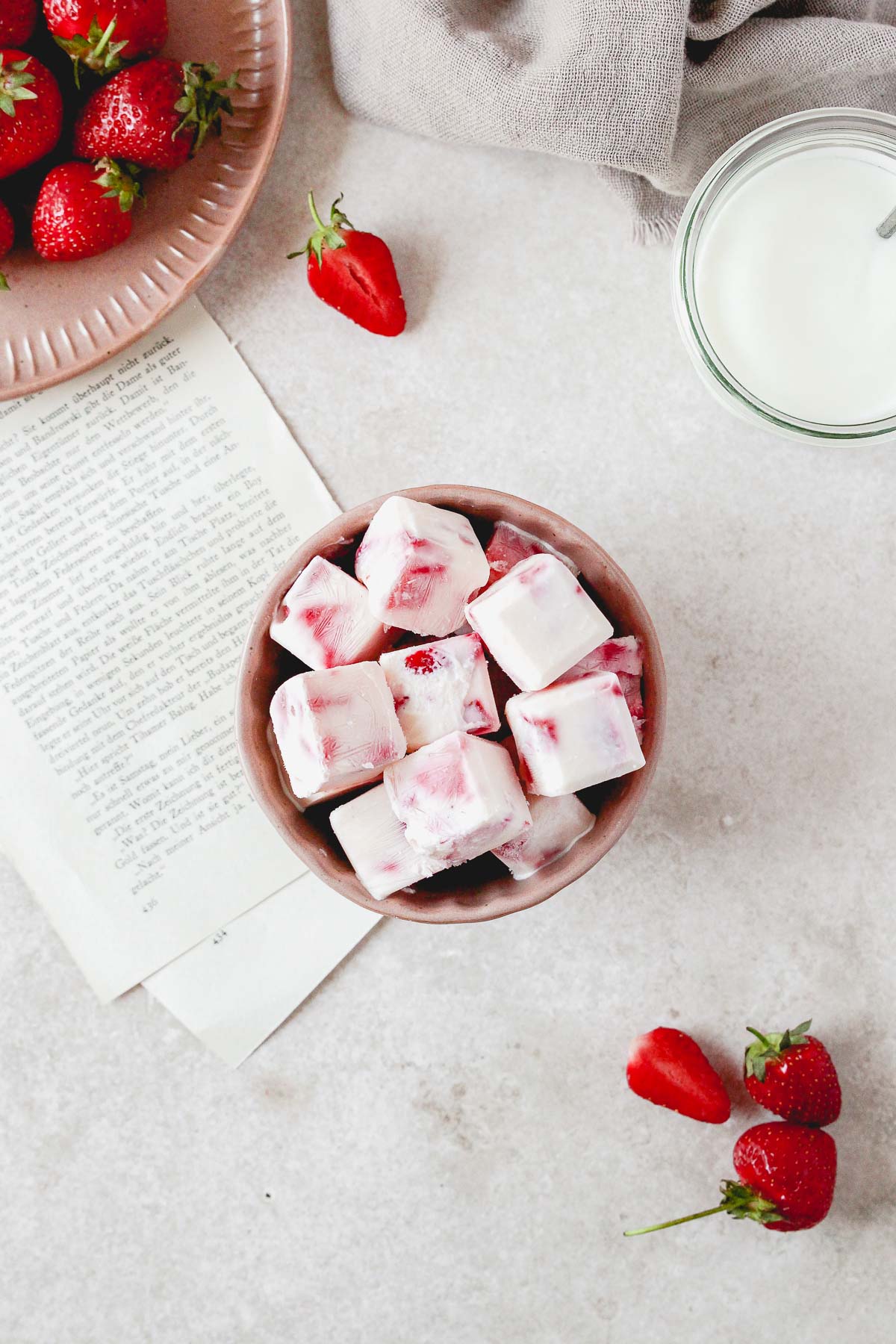 Frozen Strawberry Yoghurt Protein Bites